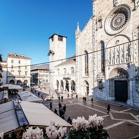 דירות קומו La Finestra Sul Duomo - The House Of Travelers מראה חיצוני תמונה